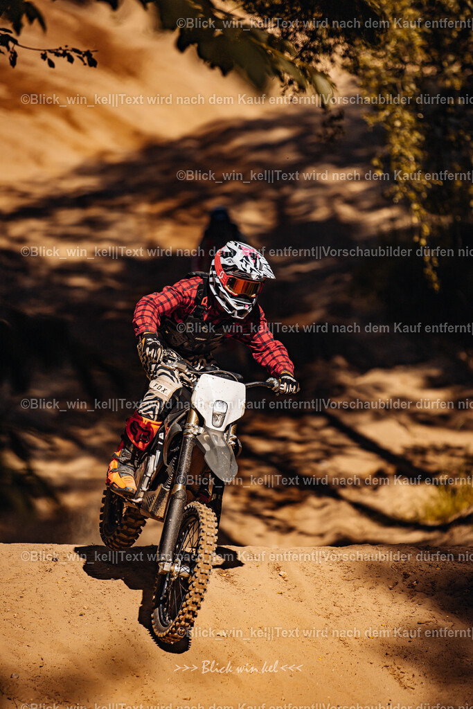 E68A1015 | blick_win_kel