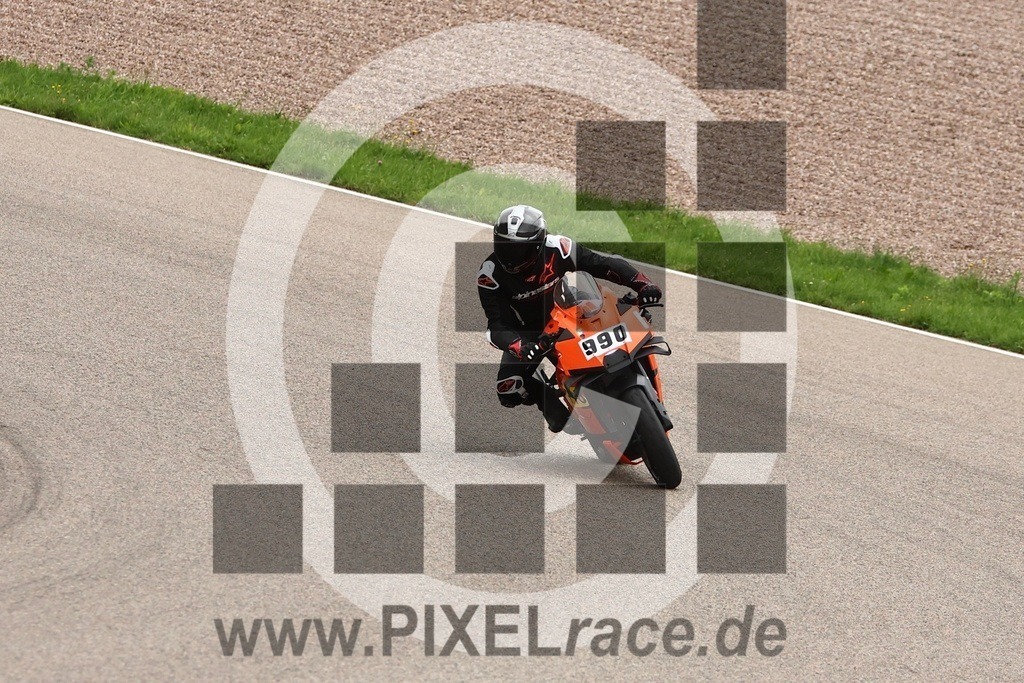 0990-20260723_10528 | Schöne Erinnerungen an spannende Momente - das festzuhalten ist unser Job. PIXELrace.de ist seit 2003 auf den Rennstrecken Europas unterwegs um die Action draußen beim Fahren und die wunderbare Stimmung imm Fahrerlager für euch einzufangen.