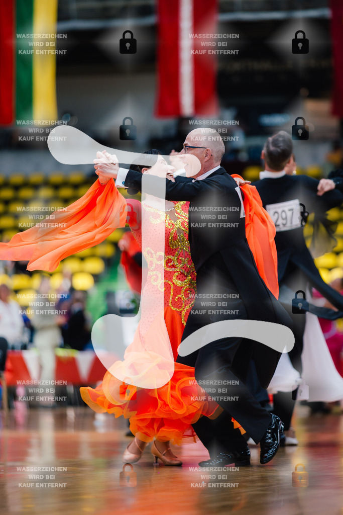 Hessen Tanzt WDSF Open Senior III Standard 127 (244) Werner Gabrisch _ Dorit Gabrisch (TSC Rot-Weiss Viernheim)-2025-05-17-7953 | Webshop for digital downloads and prints of dance sport, event & show photographer Julian Link - Realisiert mit Pictrs.com