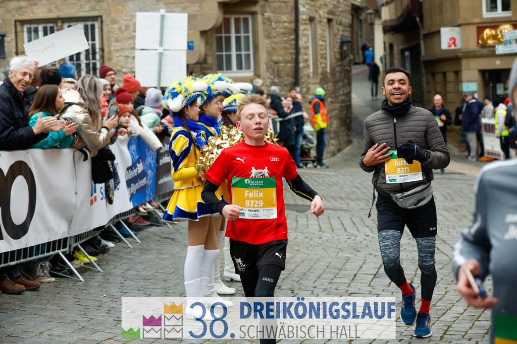 5km Roewisch Wohnbau Cup | 3 Koenigslauf 2024 5km Roewisch Wohnbau Cup - Realisiert mit Pictrs.com