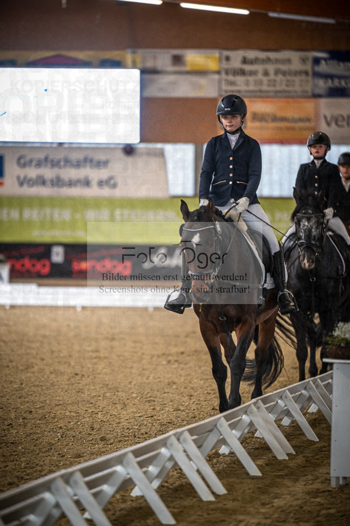 DOS_0315 | Entdecke hochwertige Reitturnierfotos von Foto Oger. Professionell, emotional und authentisch – jetzt Lieblingsmomente im Shop bestellen.Deutschlandweite Turnierfotografie. - Realisiert mit Pictrs.com