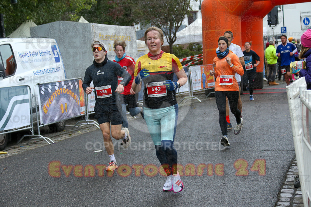 251130_1141_EX1_8270 | Sportfotografie im Rhein-Sieg Kreis, Köln, Bonn, NRW, Rheinland Pfalz, Hessen, etc. Unser Tätigkeitsfeld umfasst den Laufsport vom Volkslauf über den Marathon, Duathlon, Triathon bis zum Ultralauf wie Kölnpfad Ultra oder Schindertrail.