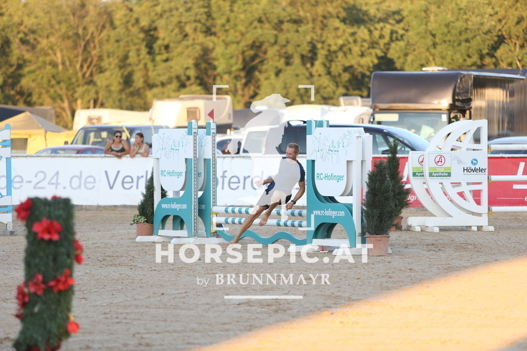 DL2Q7248 | Willkommen bei Brunnmayr - Design & Fotografie – Ihrem Spezialisten für Reitturniere und Pferdeveranstaltungen in Oberösterreich, Salzburg und Bayern! Seit über 17 Jahren sind wir leidenschaftlich dabei.