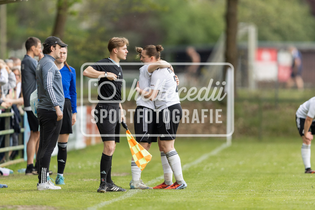 Fußball I Frauen I Saison 2025-2026 I Oberliga Niedersachsen I FC Jesteburg-Bendestorf - BW Hollage I 12712 | realhellocedii - Realisiert mit Pictrs.com