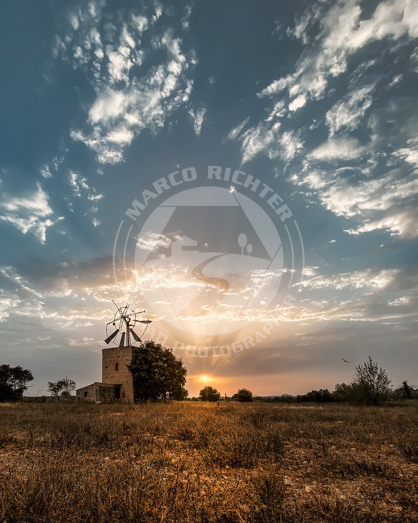 Ses Salines | Bildmaterial (Honorarfrei, bei Quellenangabe)Sämtliche Bilder dieser Serie stehen zur honorarfreien Verwendung zur Verfügung. Bedingung ist die Nennung des Copyrights: Foto Marco Richter oder www.mallorco.comfür unterlassene, unvollständig, falsch platzierte oder nicht zuordnungsfähige Urhebervermerke ist für jeden Einzelfall eine Vertragsstrafe in Höhe des fünffachen Nutzungshonorars zu zahlen, vorbehaltlich weitergehender Schadensersatzansprüche.!!!Ebenso ist der Weiterverkauf des Bildmaterials an Dritte ohne ausdrückliche Genehmigung von Marco Richter (Mallorco Photography) untersagt. Diese Regelung gilt auch bei jeglicher unberechtigt (ohne Zustimmung durch den Fotograf Marco Richter (Mallorco Photography) erfolgten Nutzung, Verwendung, Wiedergabe oder Weitergabe des Bildmaterials.
