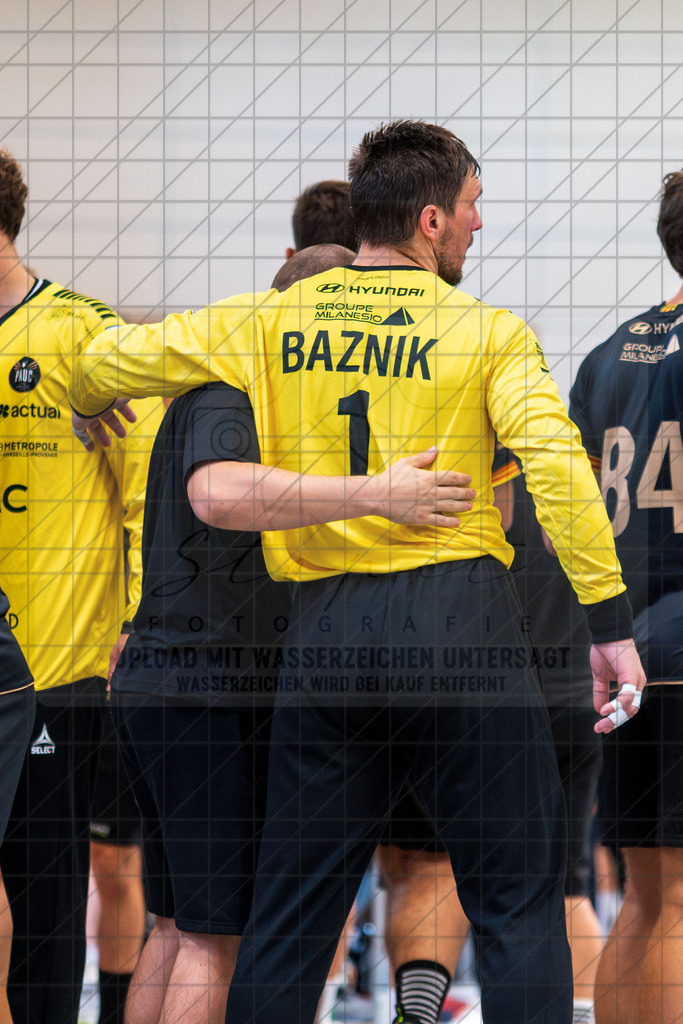 IHC 2026 - HØJ Elite vs. PAUC Handball | Jože Baznik (Pays d´Aix Université Club Handball #1); IHC 2026 - HØJ Elite vs. PAUC Handball am 09.08.26 in Sporthalle KGS, Schneverdingen - Realisiert mit Pictrs.com
