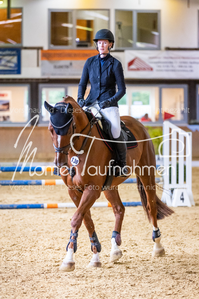 Sth-KombDreSpr-050 | MomenTaufnahmen Pferdesportfotos