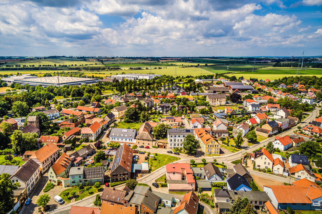 Meitzendorf Lange Straße Dorfkrub Bürgerhaus-0015 | Die schönsten Luftbilder von Sachen-Anhalt & Mitteldeutschland als Bilddatenbank zur kommerziellen Nutzung. Nutzen Sie unsere Erfahrung seit 2005 in der Luftbildfotografie. - Realisiert mit Pictrs.com