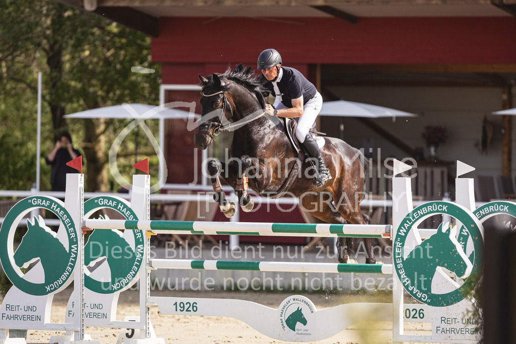 260503_Spenge_7_M2-Spr-m-steig-Anf-746 | Deine schönsten Turniermomente als professionelle Fotos! Entdecke hochwertige Pferdesport-Fotografie im Online-Shop. Jetzt Fotos finden & bestellen!