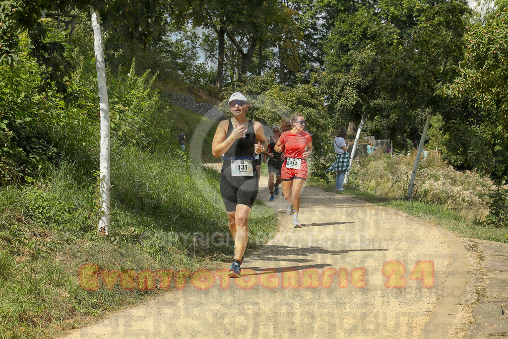 250824_1336_EX1_2947 | Sportfotografie im Rhein-Sieg Kreis, Köln, Bonn, NRW, Rheinland Pfalz, Hessen, etc. Unser Tätigkeitsfeld umfasst den Laufsport vom Volkslauf über den Marathon, Duathlon, Triathon bis zum Ultralauf wie Kölnpfad Ultra oder Schindertrail.