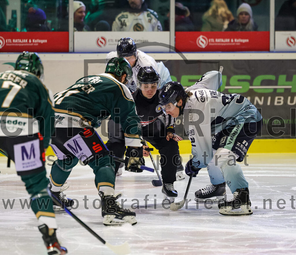 2026-01-06_091_TSV_Erding_gegen_EV_Lindau_Islanders | Erding, Deutschland, 06.01.2026:Eishockey, Oberliga Süd 2025 / 2026, 35. Spieltag, TSV Erding gegen EV Lindau Islanders, Endergebnis: 2:5Maximilian Forster (Erding Gladiators, #81), Noah Kane (EV Lindau Islanders, #92)Foto: Christian Riedel / fotografie-riedel.net