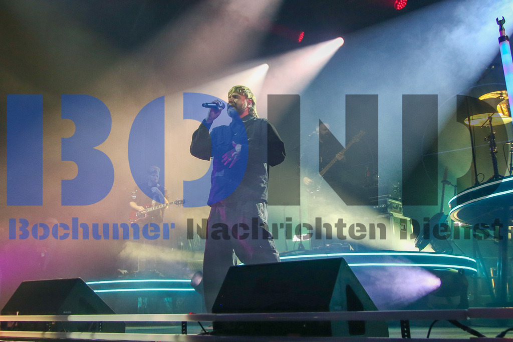 SES_RGAZFR20250822-32 | bond - Realisiert mit Pictrs.com