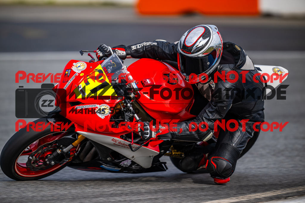 MaZZes_Fotomatrix_20240317_6021986_5098 | Fotograf Mathias Schmid
Sportfotograf,
Eventfotograf,
Hochzeitsfotograf,
Portraitfotograf