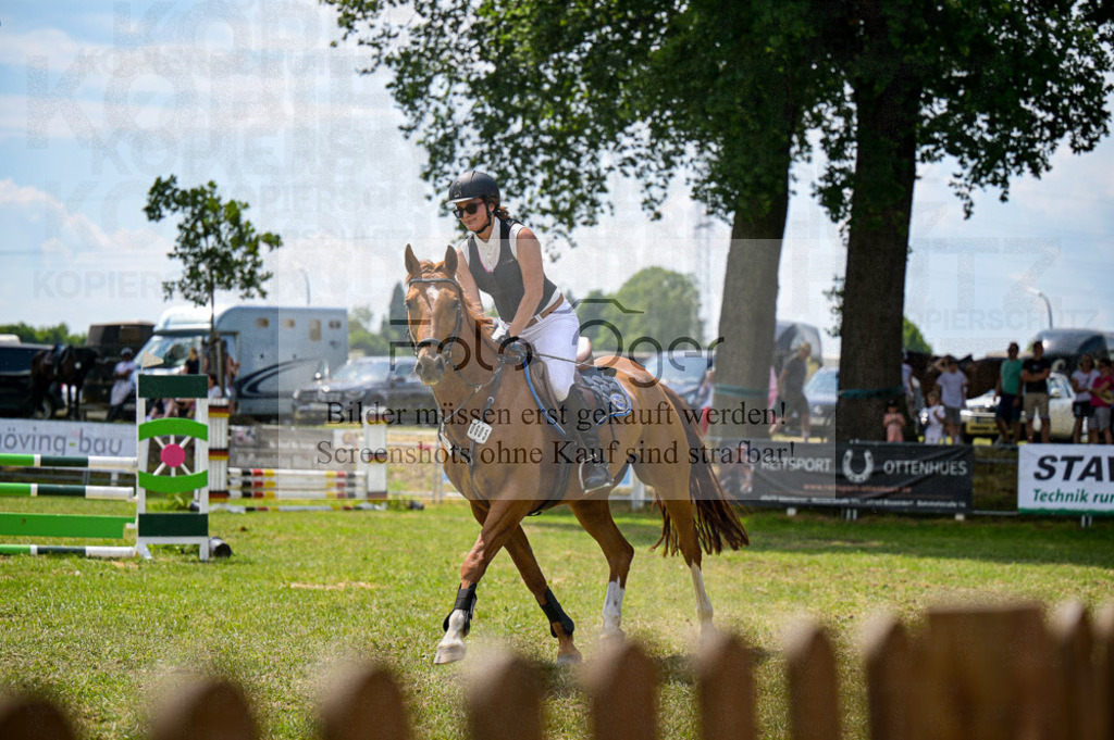 Reitturnier Voxtrup | Entdecke hochwertige Reitturnierfotos von Foto Oger. Professionell, emotional und authentisch – jetzt Lieblingsmomente im Shop bestellen.Deutschlandweite Turnierfotografie. - Realisiert mit Pictrs.com