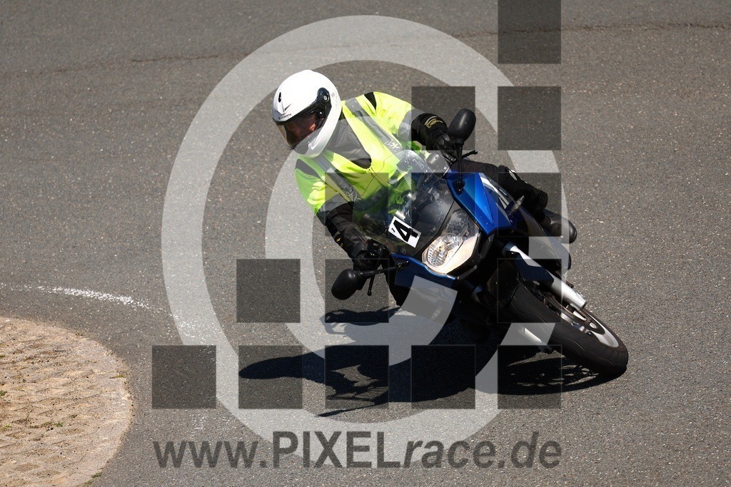0047-20250512_01246 | Schöne Erinnerungen an spannende Momente - das festzuhalten ist unser Job. PIXELrace.de ist seit 2003 auf den Rennstrecken Europas unterwegs um die Action draußen beim Fahren und die wunderbare Stimmung imm Fahrerlager für euch einzufangen.