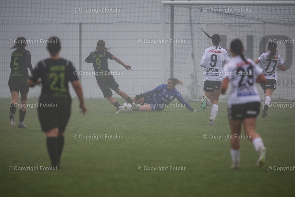 A-BINDER_20240601_0028 | St.Stefan,AUSTRIA,01.June.24 - SOCCER - Zaunergroup OOE Ladies Cuo, LASK vs FCPS. Image shows Carina Klatenboeck (Kematen) and Vanessa Moell (LASK).Photo: Sportmediapics.com/ Manfred Binder