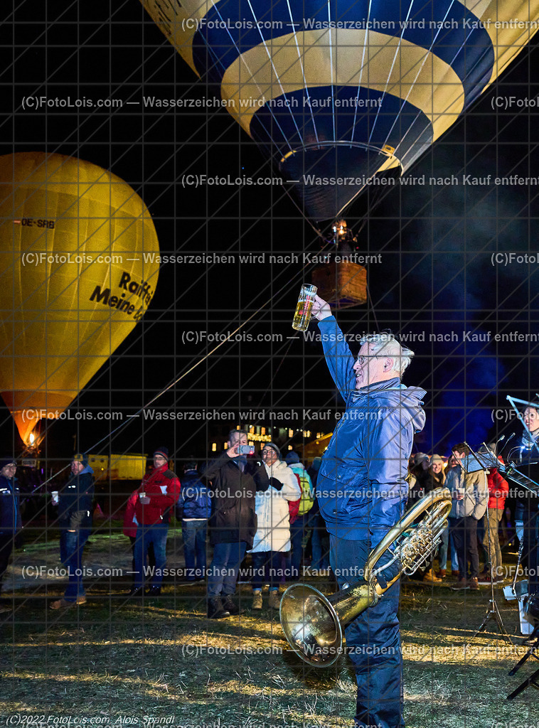 ALP0592_Nacht der Ballone_Lackenhof_Egger Ernst | (C)FotoLois.com, Alois Spandl, 'Nacht der Ballone' des Ballonclub ÖTSCHERLAND in Lackenhof/Weitental, gemeinsame Veranstaltung mit Tourismusverband ÖTSCHER, Mi 28. Dezember 2022.