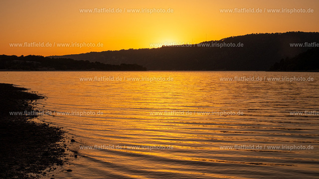 Sonnenuntergang am Verdonsee | Landschaftsfoto: Sonnnenuntergang am Verdonsee / Verdonschlucht