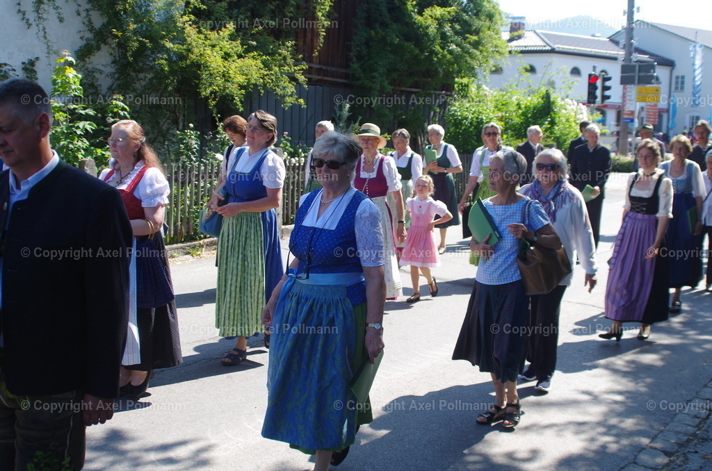 IMGP4067 | fotografiert von Axel PollmannLeonhardi Wallfahrt Benediktbeuern und Murnau, Fronleichnam, Fasching, Landschaft im Loisachtal und Benediktbeuern  - Realisiert mit Pictrs.com