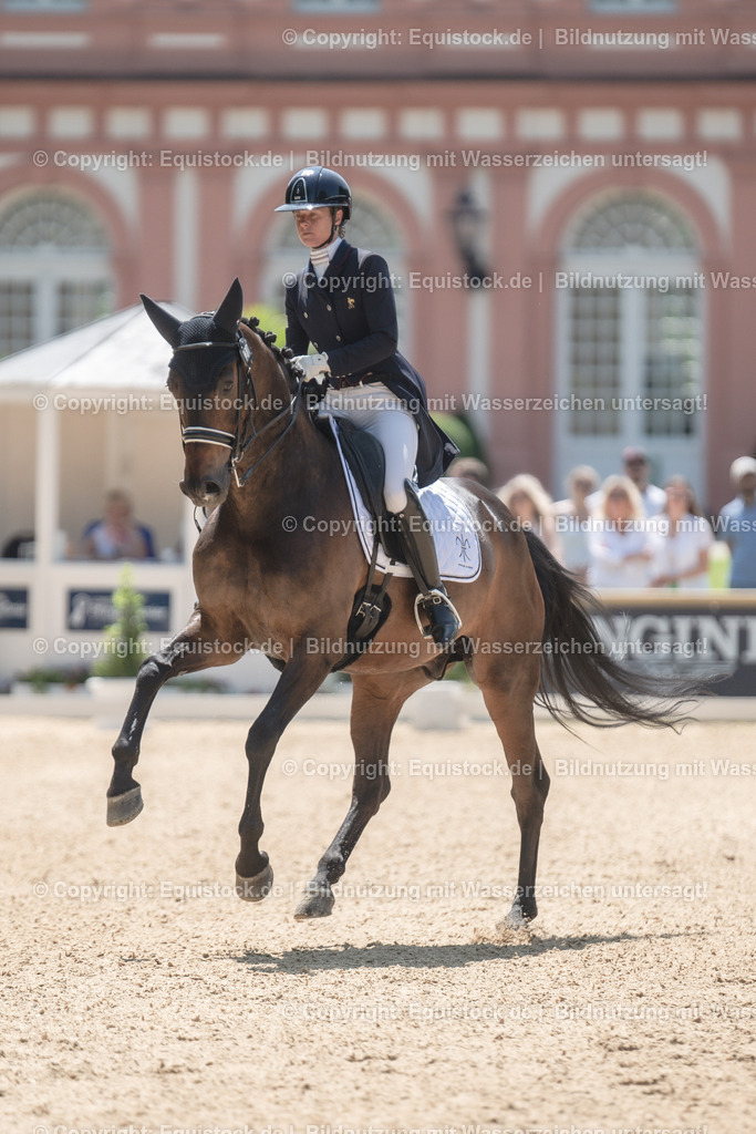 20230528_03_GP-Special-Tour_0296 | equistock