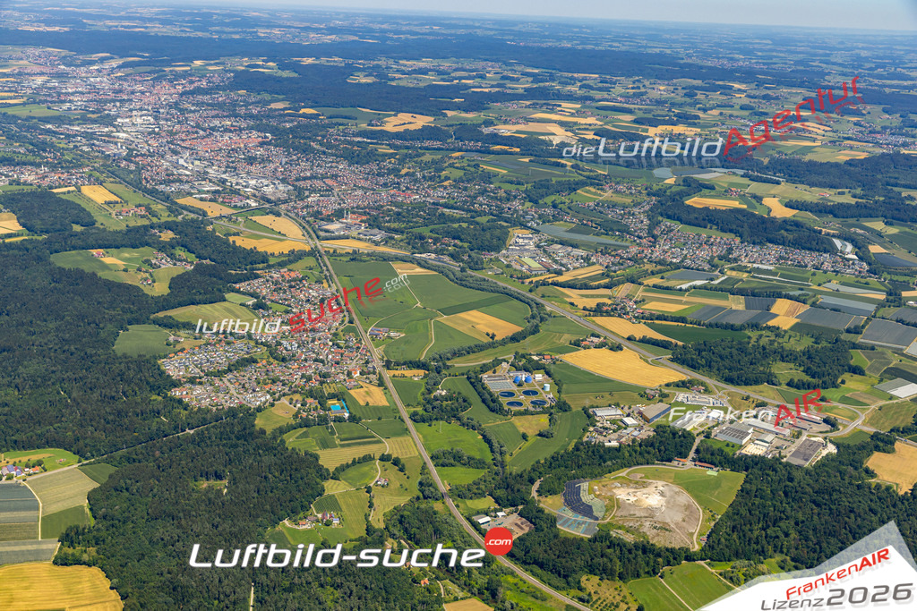 Aktuelles Luftbild von Oberzell Ravensburg - Die Luftaufnahme wurde 2022 mittels UL-Flugzeug erstellt ( keine Drohne ) - hochauflösende Kamera-Systeme von  Canon -Beste Qualität - Für grossformatige Ausdrucke geeignet. Die Geschenkidee !