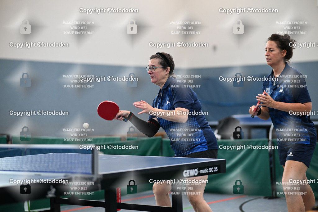 DSC_0080 | Liane Frerichs-Janssen (rechts) mit Birgit Schubert (links)