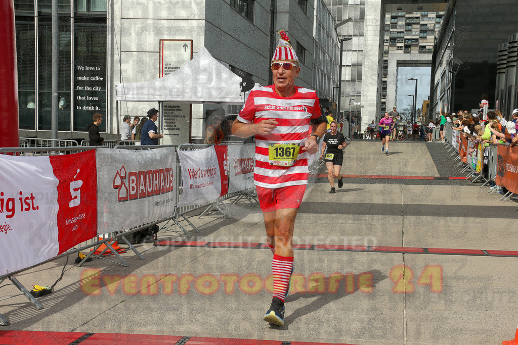 250920_1329_EX1_4988 | Sportfotografie im Rhein-Sieg Kreis, Köln, Bonn, NRW, Rheinland Pfalz, Hessen, etc. Unser Tätigkeitsfeld umfasst den Laufsport vom Volkslauf über den Marathon, Duathlon, Triathon bis zum Ultralauf wie Kölnpfad Ultra oder Schindertrail.
