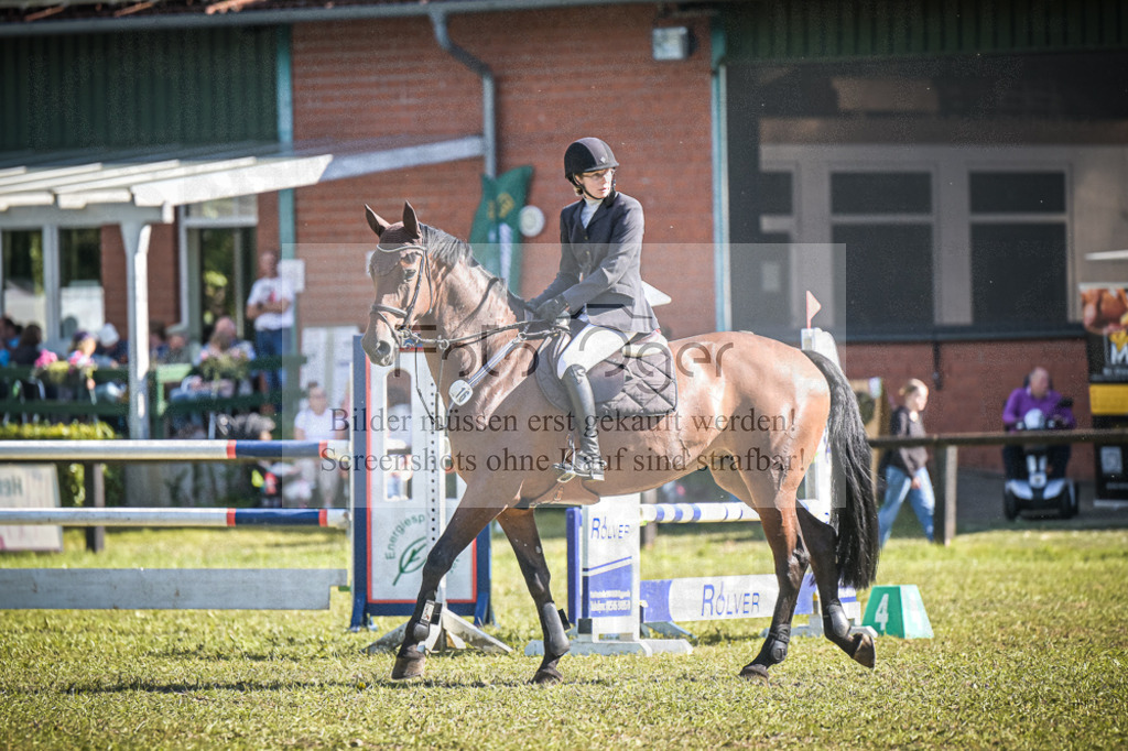 DOS_0485 | Entdecke hochwertige Reitturnierfotos von Foto Oger. Professionell, emotional und authentisch – jetzt Lieblingsmomente im Shop bestellen.Deutschlandweite Turnierfotografie. - Realisiert mit Pictrs.com