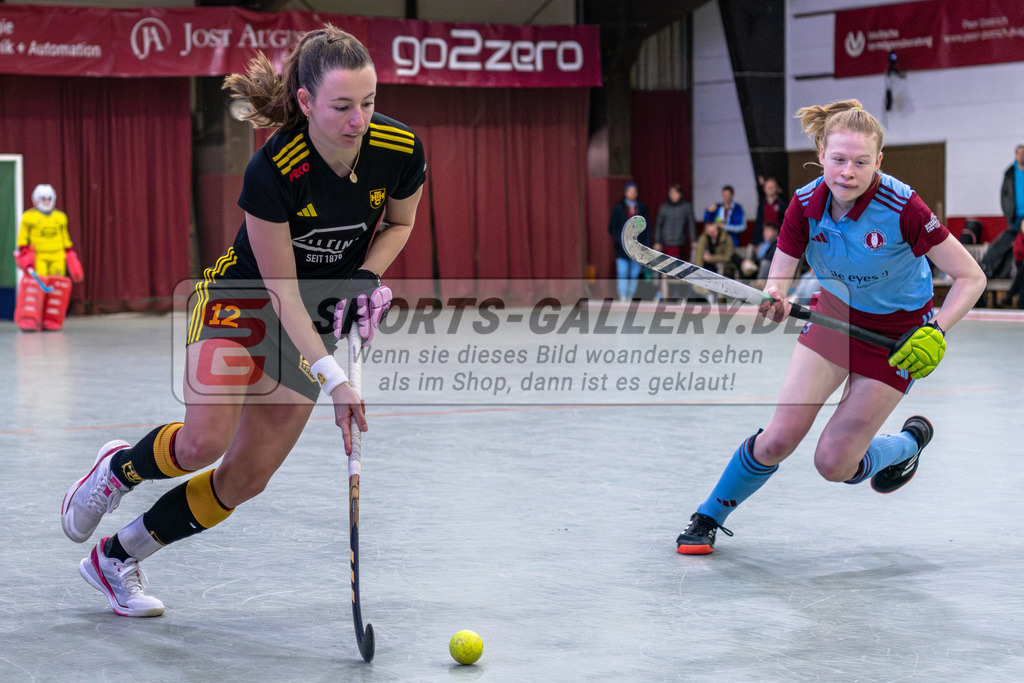 SM_2025-01-12_wD85_-141 | 1.Bundesliga Hallenhockey  (W) UHC - HTHC / 2:3 (2:1)