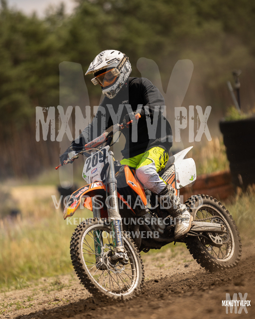 866A1741 | mxndyyvipix