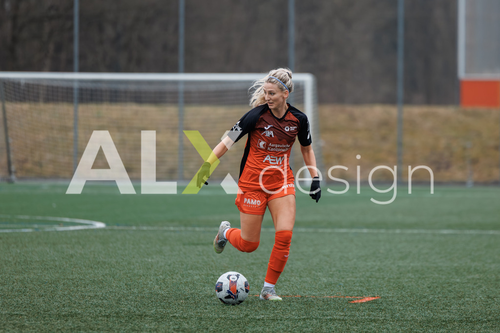 Fußball I Frauen I Saison 2025-2026 I Freundschaftsspiel I FC Aarau Frauen - SC Freiburg U20 I 24.01.2026 | 6 Bergrós Ásgeirsdóttir (FC Aarau) – Mittelfeld - Realisiert mit Pictrs.com