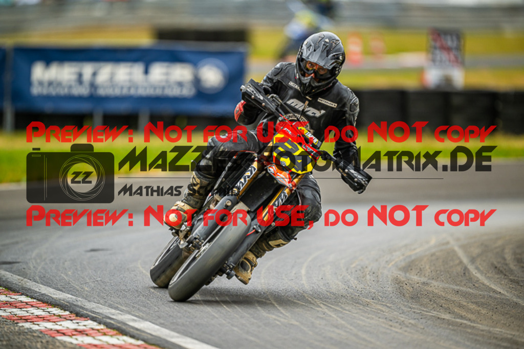 MaZZes_FotoMatrix_230701_4792 | S1