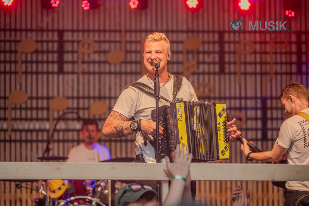 DSC_3652 | "Fussifoto.com – Ihr Ansprechpartner für hochwertige Fotografie! Entdecken Sie kreative Bilder und professionelle Dienstleistungen. Kontaktieren Sie uns für Ihre Projekte!"