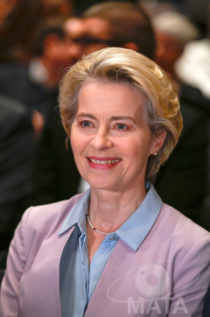 _DWI0385 | Politikerin Ursula von der Leyen beim CDU-NRW Neujahrsempfang in Düsseldorf. Düsseldorf, 28.01.2023 - Realisiert mit Pictrs.com