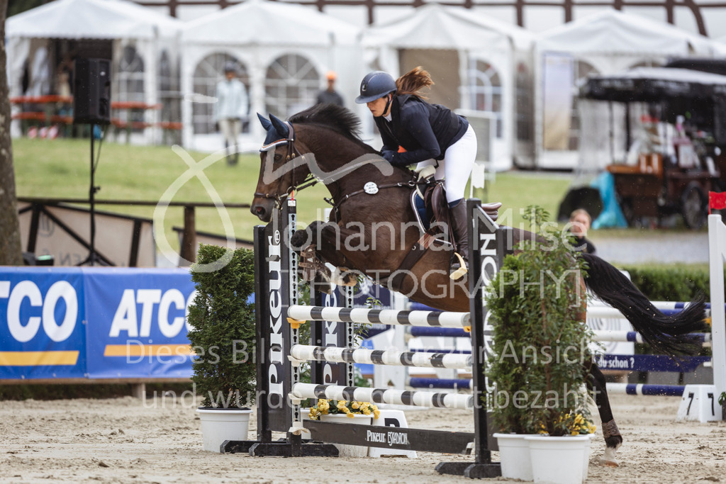 240712_BHO_A2-Springen-2-235 | Deine schönsten Turniermomente als professionelle Fotos! Entdecke hochwertige Pferdesport-Fotografie im Online-Shop. Jetzt Fotos finden & bestellen!