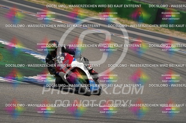 2025_08_04_PBK_14784 | Sportfotografie; SlowMotion; Video; Rennstrecke; Hafeneger; Speer; Racing; RSE; BMW; CBO; Trackday; Motorsportarena; Hockenheimring; Brno; Most; Barcelona; Valencia