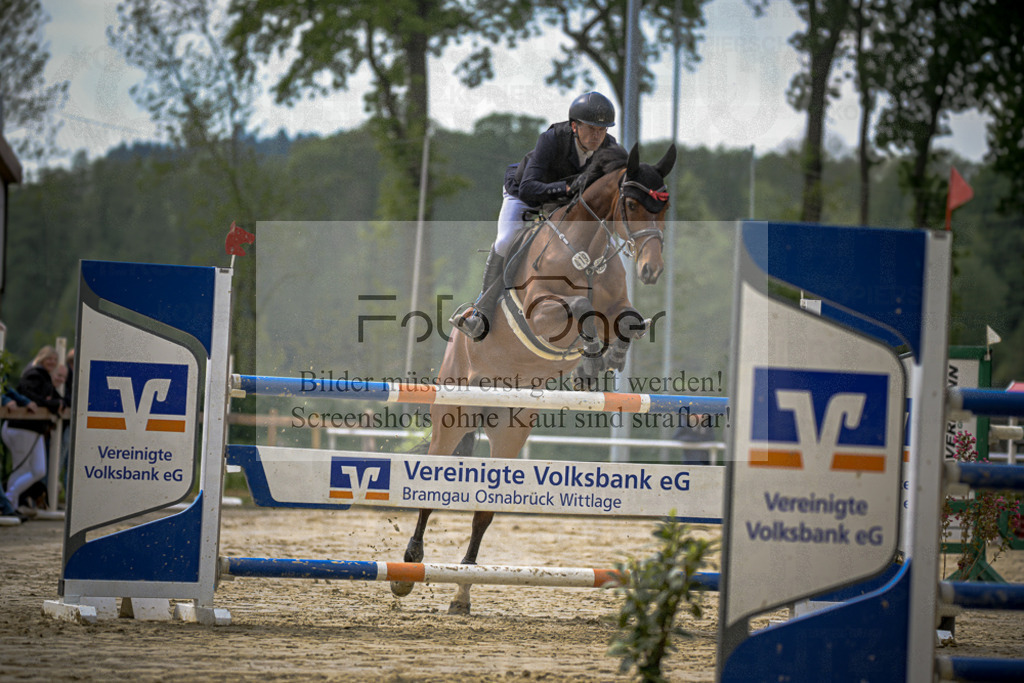 20240505-DOS_1704 | Entdecke hochwertige Reitturnierfotos von Foto Oger. Professionell, emotional und authentisch – jetzt Lieblingsmomente im Shop bestellen.Deutschlandweite Turnierfotografie. - Realisiert mit Pictrs.com