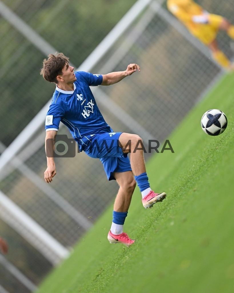 Fußball I Herren I Mannschaftsshooting I Saison 2026-2027 I TSG Hoffenheim II | Nader El-Jindaoui (#30) 13.07.2026 Nahaufnahme, Einzelfoto, Freisteller, Portrait, Porträt, Einzelbild, Herren, 3. Liga, Hoffenheim II, Baden- Wüttemberg, Dietmar-Hopp-Stadion, Teamfoto, Teamshooting, Mannschaftsfoto, Juli - Realisiert mit Pictrs.com