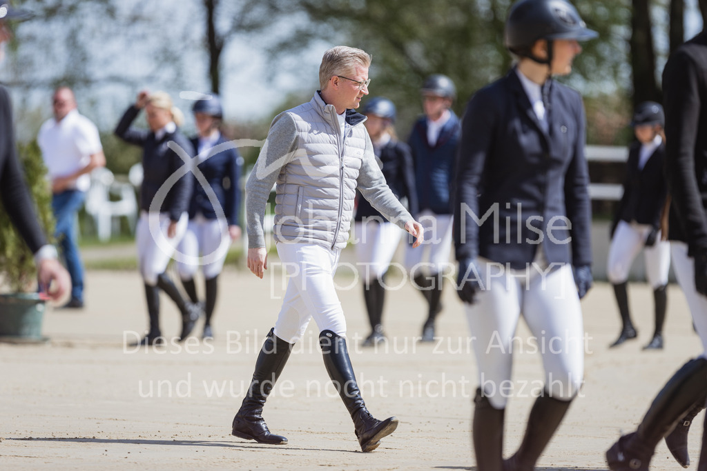 230501_SpengeW_M2St-105 | Deine schönsten Turniermomente als professionelle Fotos! Entdecke hochwertige Pferdesport-Fotografie im Online-Shop. Jetzt Fotos finden & bestellen!