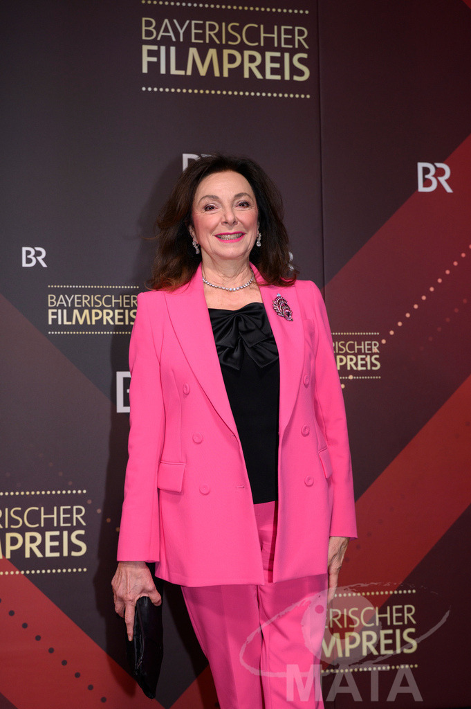 _DWI5146 | Uschi Dämmrich von Luttitz bei der Verleihung des 47. Bayerischen Filmpreises 2026  im Prinzregententheater. München, 23.01.2026 - Realisiert mit Pictrs.com