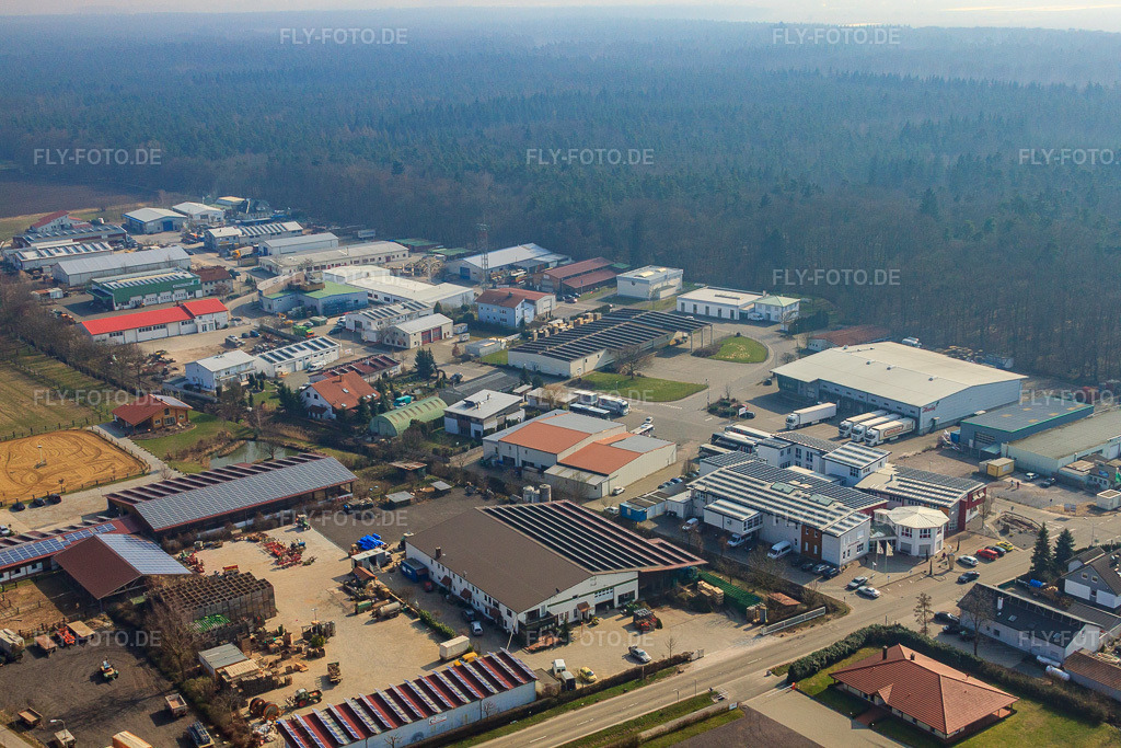 Luftbild: Richard Eichenlaub Gemüsehandel und Reitstall Eichenlaub in Herxheim bei Landau im Bundesland Rheinland-Pfalz in Deutschland. Foto: IMG_37638.jpg vom 05.03.2011 durch Werner Riehm/FLY-FOTO.de