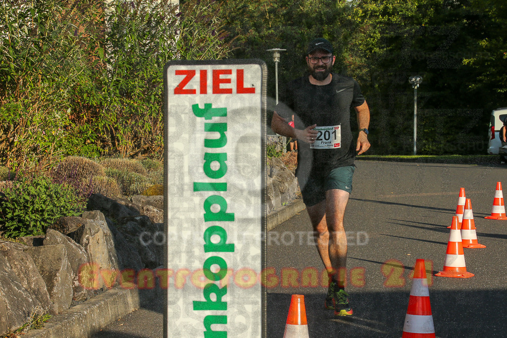 250801_1927_EX1_7972 | Sportfotografie im Rhein-Sieg Kreis, Köln, Bonn, NRW, Rheinland Pfalz, Hessen, etc. Unser Tätigkeitsfeld umfasst den Laufsport vom Volkslauf über den Marathon, Duathlon, Triathon bis zum Ultralauf wie Kölnpfad Ultra oder Schindertrail.