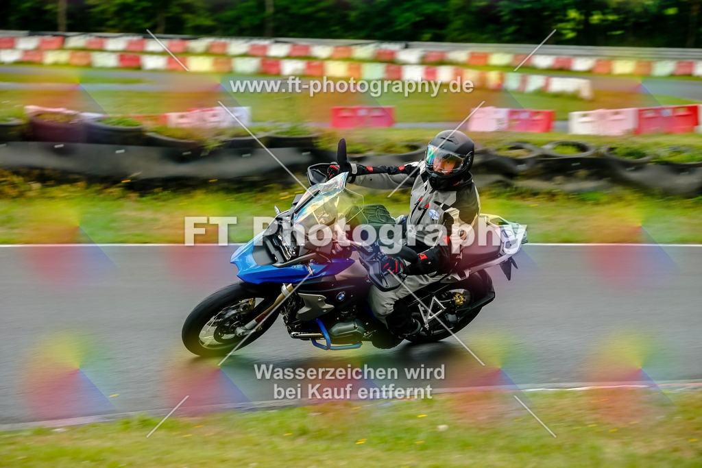 VBK-5003 | Hier findet Ihr Bilder von Touristenfahrten auf der Nürburgring Nordschleife oder von anderen Veranstaltungen die ich besucht habe. Viel Spass beim Durch Schauen 