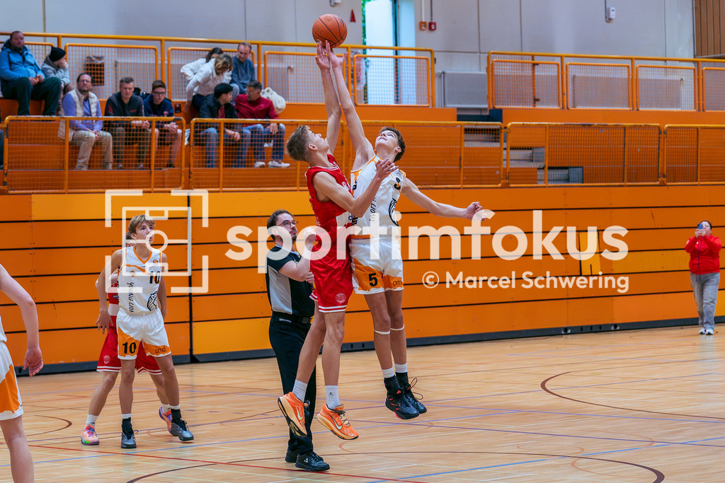 Young Lions Wuppertal – Basket Duisburg | JBBL-Einteilungsrunde, Gruppe 6: Young Lions Wuppertal gegen Basket Duisburg, Wuppertal, 11.10.2026. Endstand: 106:112. sportimfokus / Marcel Schwering - Realisiert mit Pictrs.com