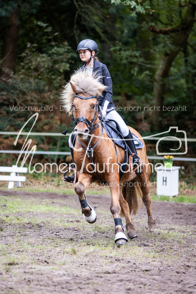 HB-Springreiter-064 | MomenTaufnahmen Pferdesportfotos