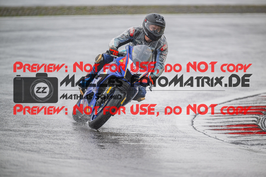 MaZZes_FotoMatrix_240830_6007705_2290 | R7