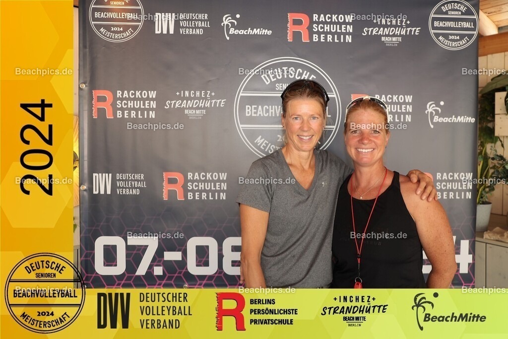 20240907_120358_440 | Sie befinden sich nun in der Bildergalerie von Beachpics.de. Sie können einzelne Bilder als Abzug, digital oder als spezielle Produkte erwerben.
Die Auswahl sehen sie, wenn sie unter dem gewünschten Bild auf Bestellen klicken!
Haben sie spezielle Wünsche,