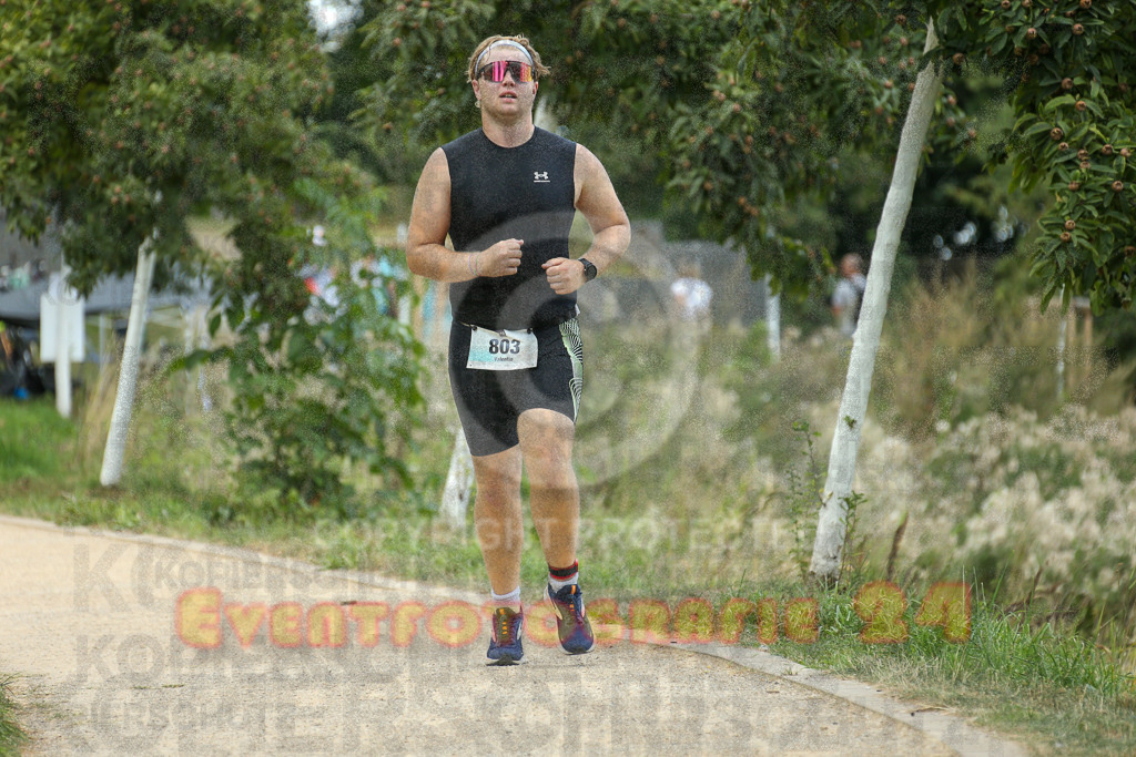 250824_1518_EX1_8775 | Sportfotografie im Rhein-Sieg Kreis, Köln, Bonn, NRW, Rheinland Pfalz, Hessen, etc. Unser Tätigkeitsfeld umfasst den Laufsport vom Volkslauf über den Marathon, Duathlon, Triathon bis zum Ultralauf wie Kölnpfad Ultra oder Schindertrail.