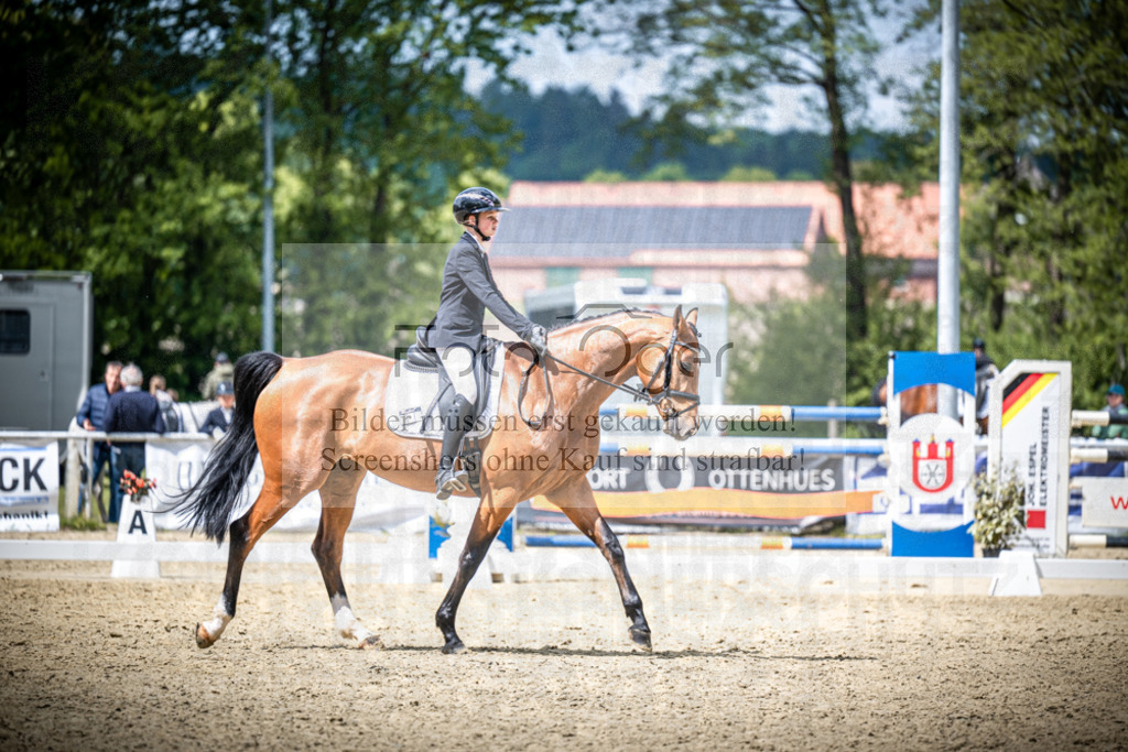 DOS_1521 | Reitturnier Venne - Realisiert mit Pictrs.com