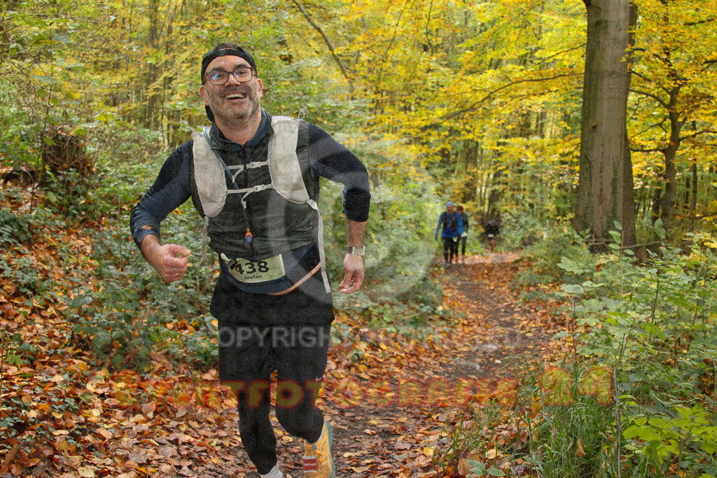 251026_1314_EV4_6672 | Sportfotografie im Rhein-Sieg Kreis, Köln, Bonn, NRW, Rheinland Pfalz, Hessen, etc. Unser Tätigkeitsfeld umfasst den Laufsport vom Volkslauf über den Marathon, Duathlon, Triathon bis zum Ultralauf wie Kölnpfad Ultra oder Schindertrail.